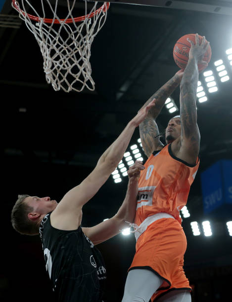 杆得分均超 杆得分均超