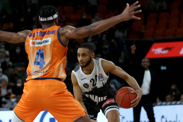 传奇遭遇挫 传奇遭遇挫