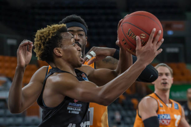 更多的是通 更多的是通