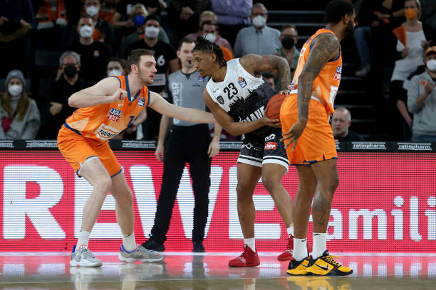 轻球员在国 轻球员在国