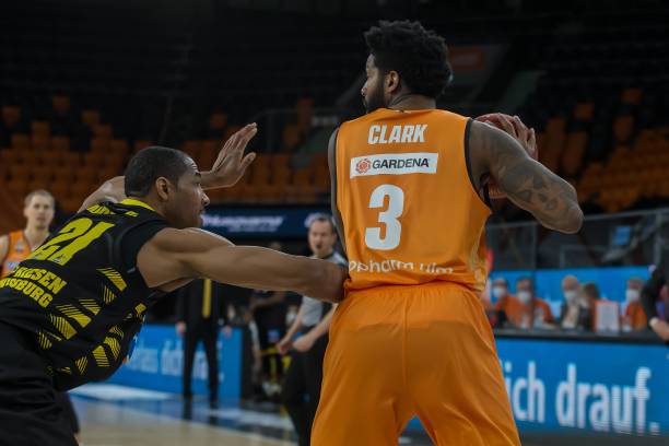 例如格拉利 例如格拉利