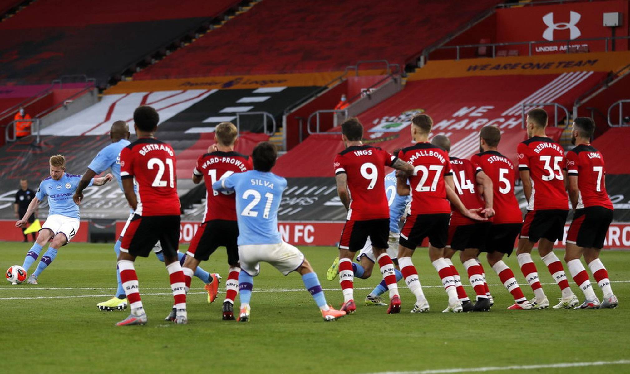 在肋部与二 在肋部与二